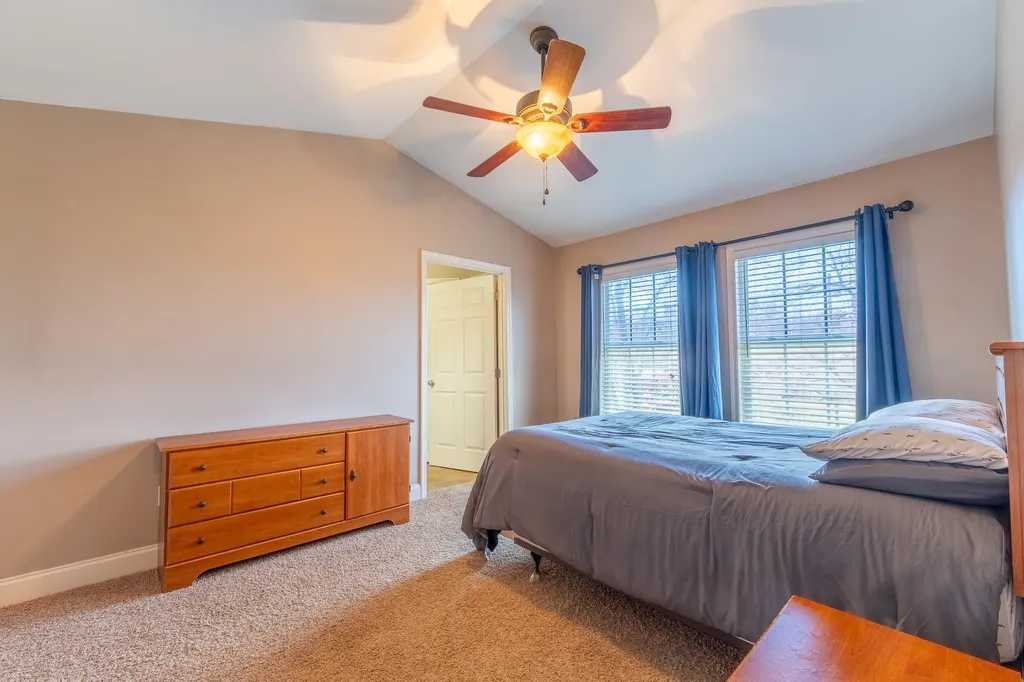 1299 E Pittsburg Church Road London KY 40741