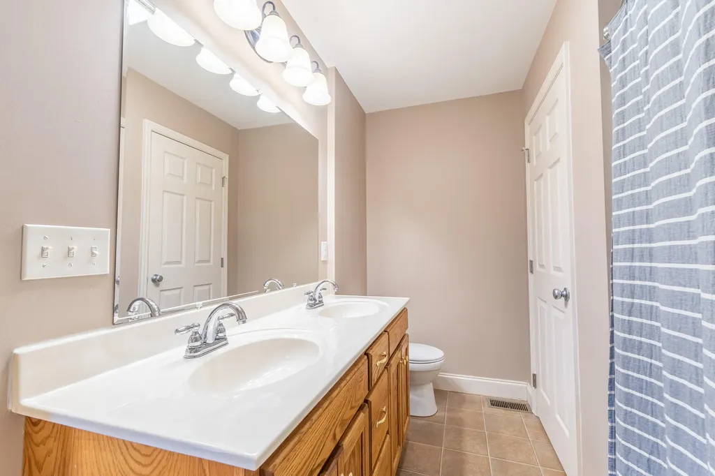 1299 E Pittsburg Church Road London KY 40741