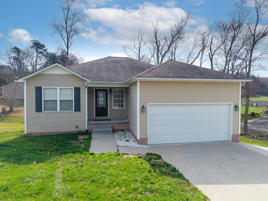 1299 E Pittsburg Church Road London KY 40741