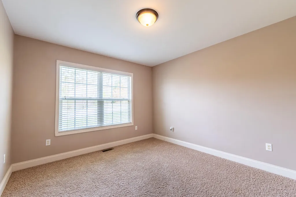 1299 E Pittsburg Church Road London KY 40741
