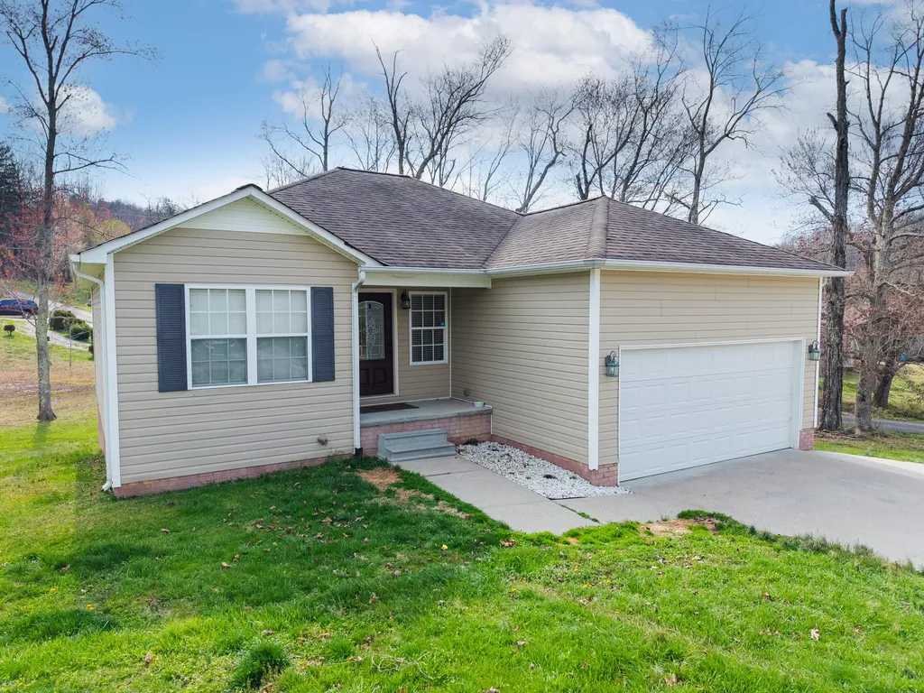 1299 E Pittsburg Church Road London KY 40741