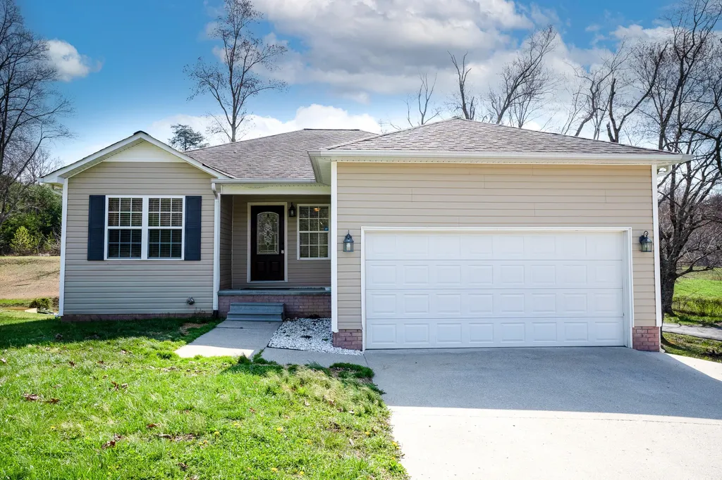 1299 E Pittsburg Church Road London KY 40741