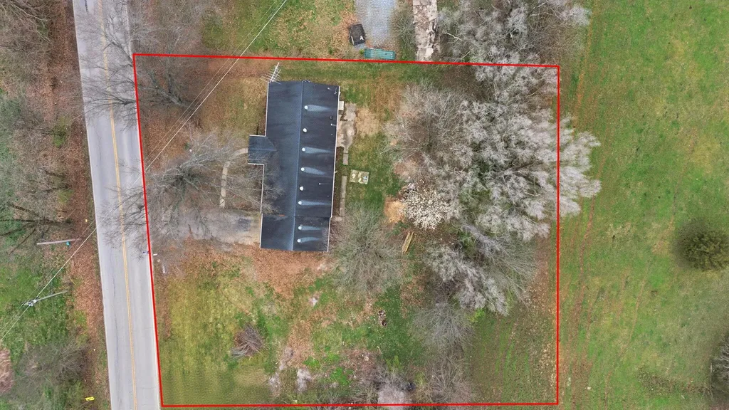 9600 Elizaville Road Ewing KY 41039
