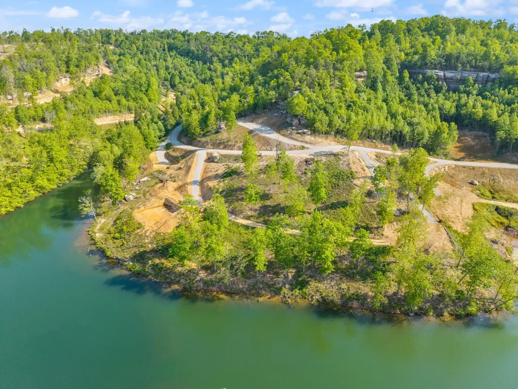 Lot 22 Sleepy Hollow Road East Bernstadt KY 40729