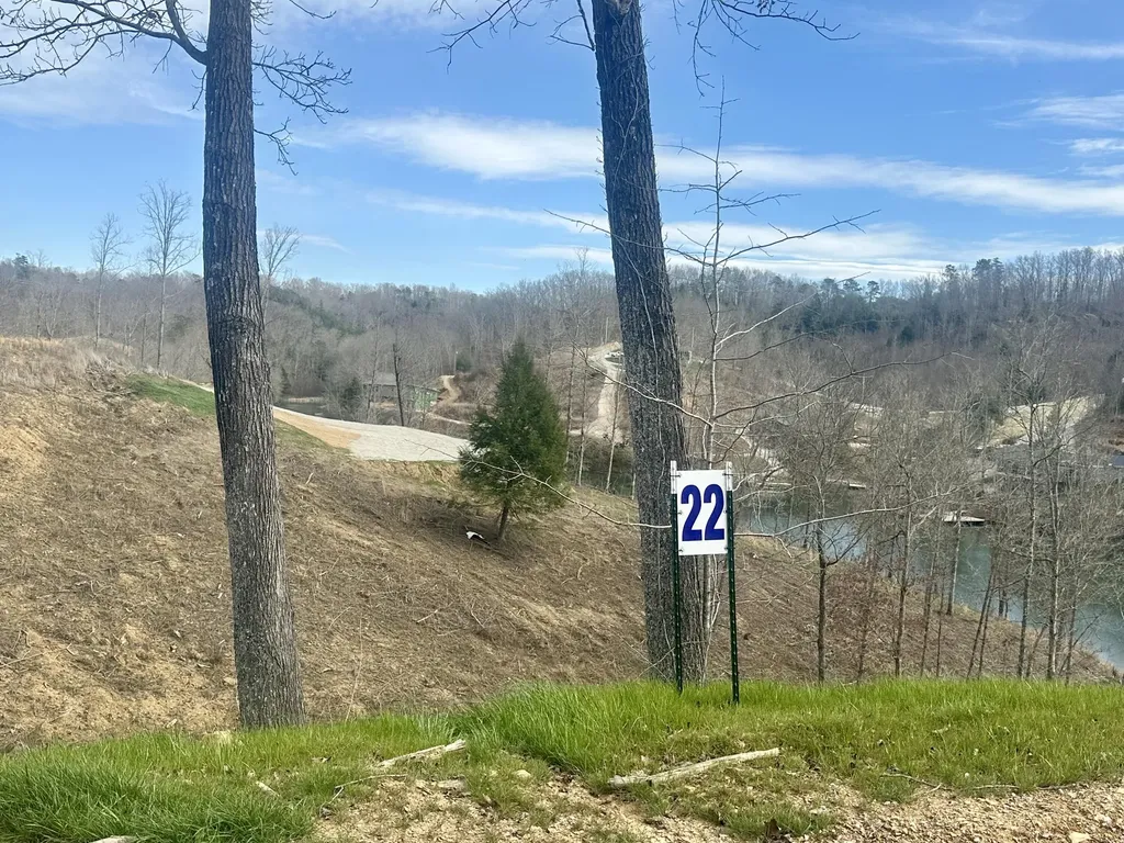 Lot 22 Sleepy Hollow Road East Bernstadt KY 40729