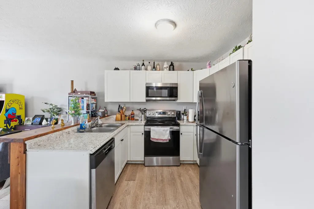 258-260 Elkhorn Meadows Drive Georgetown KY 40324