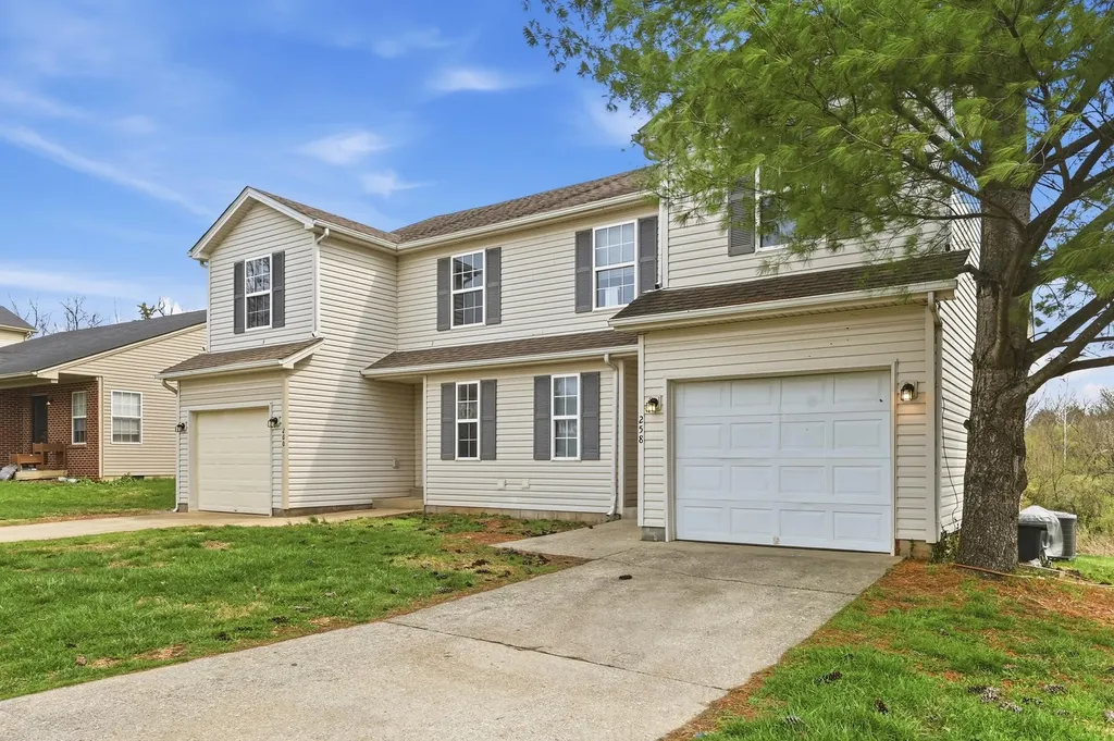 258-260 Elkhorn Meadows Drive Georgetown KY 40324