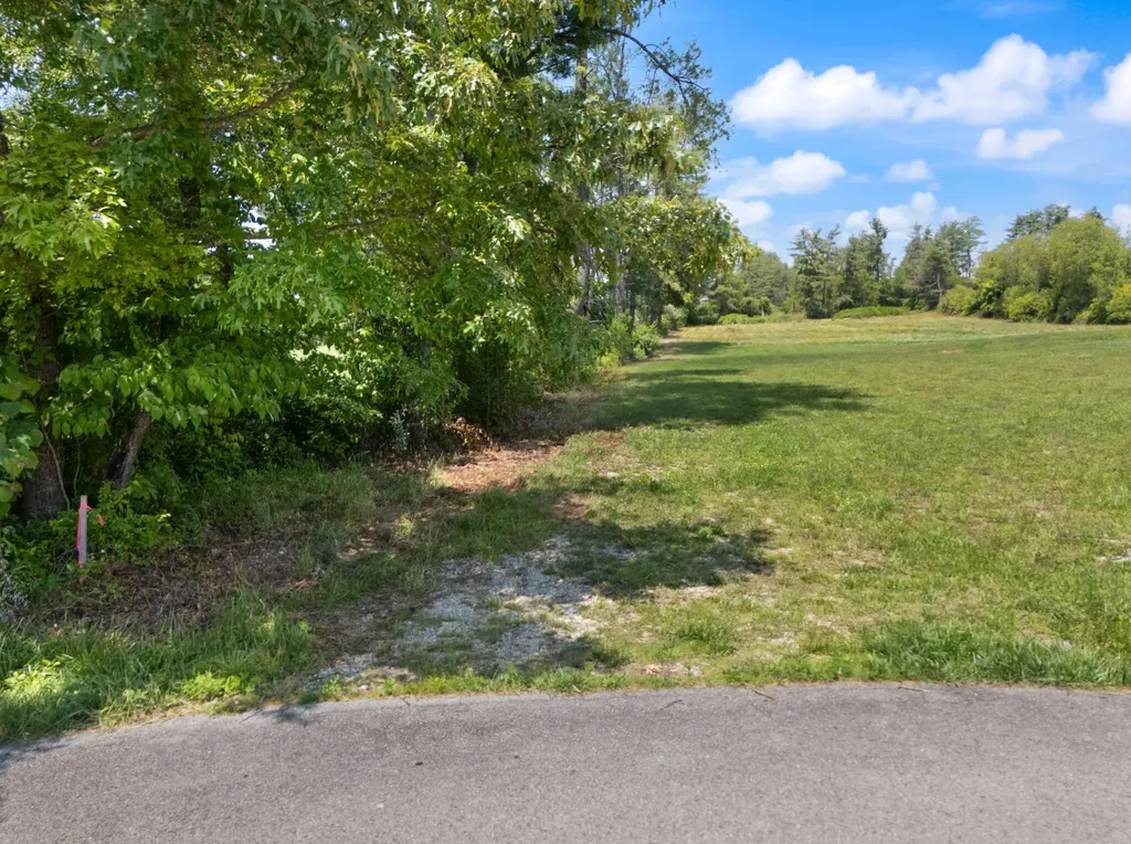 386 B Boggs Road London KY 40744