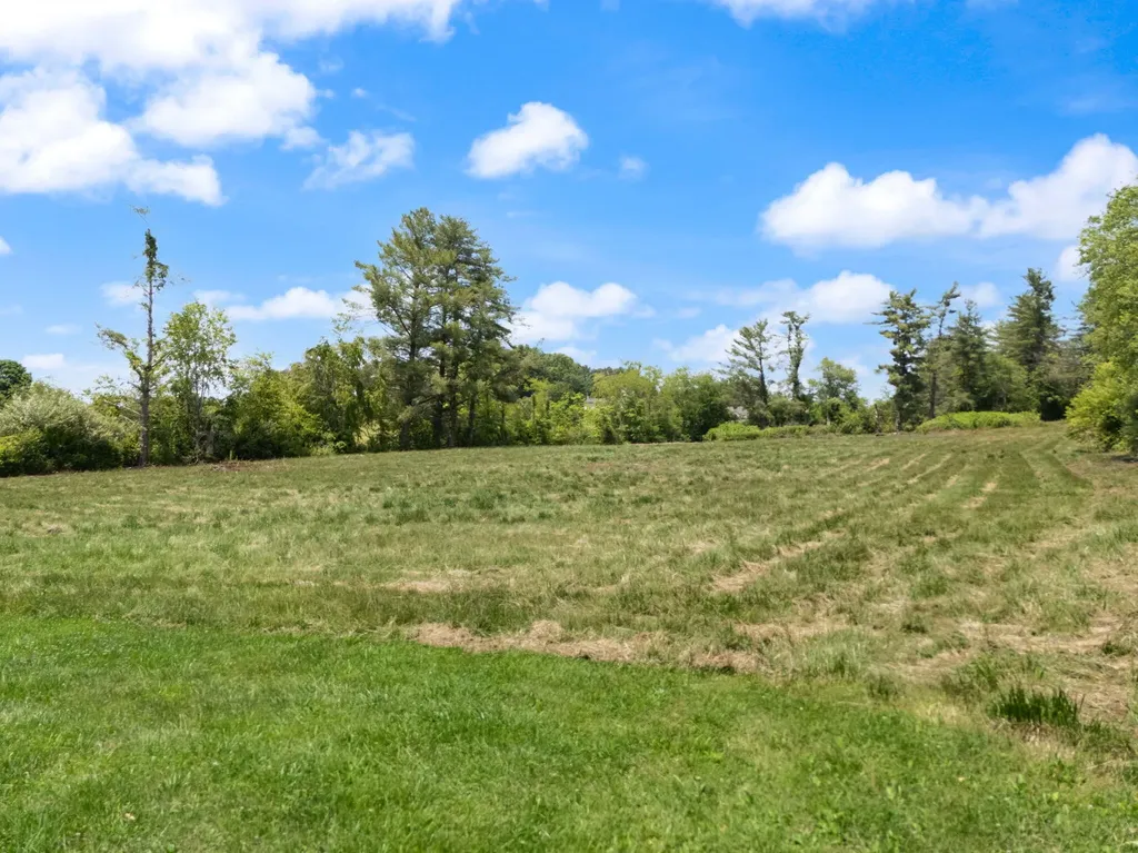 386 B Boggs Road London KY 40744