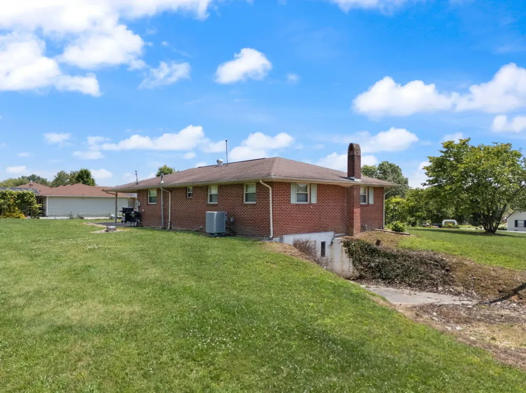 386 B Boggs Road London KY 40744