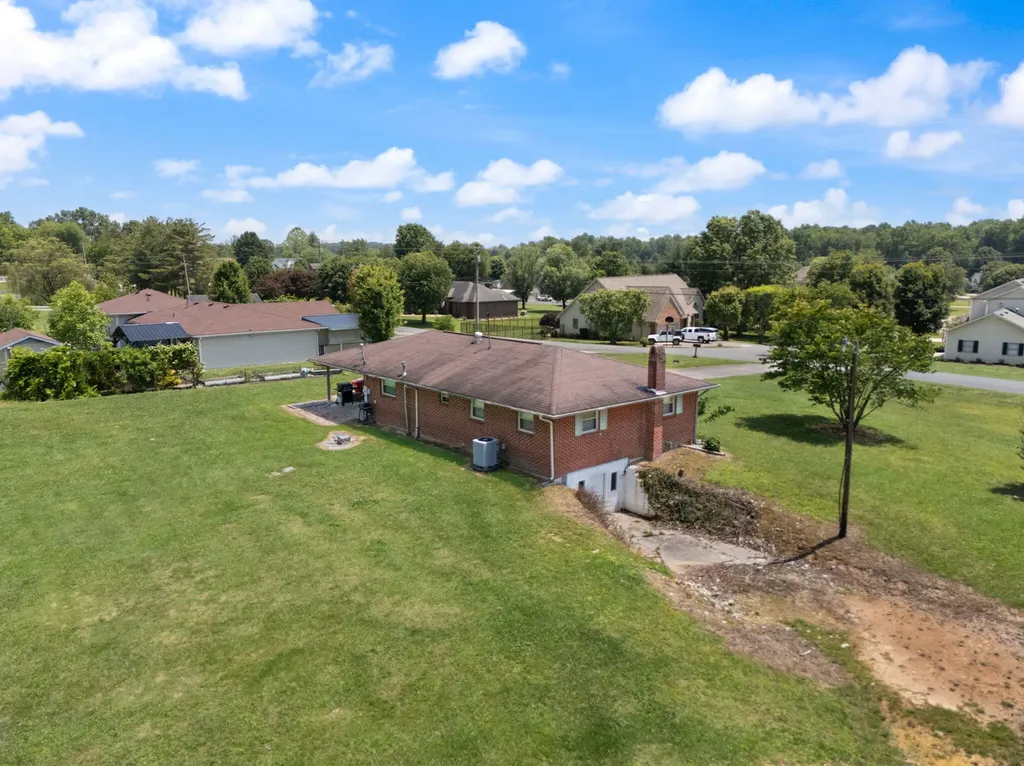 386 B Boggs Road London KY 40744