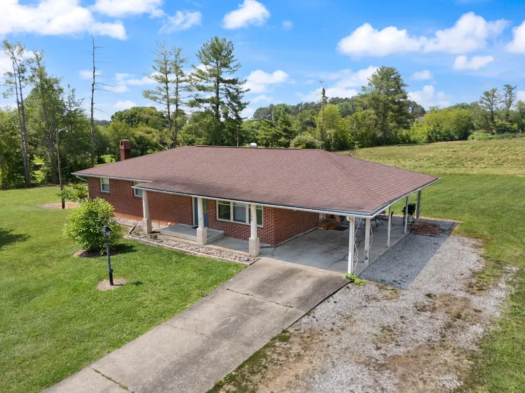 386 B Boggs Road London KY 40744