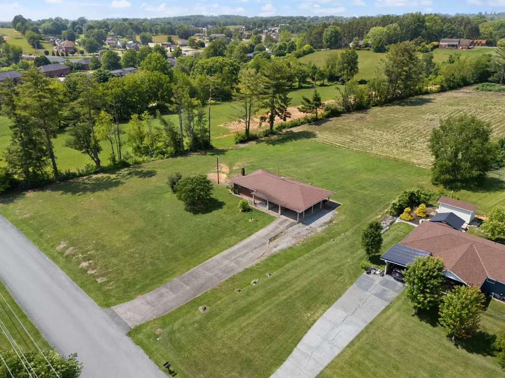 386 B Boggs Road London KY 40744