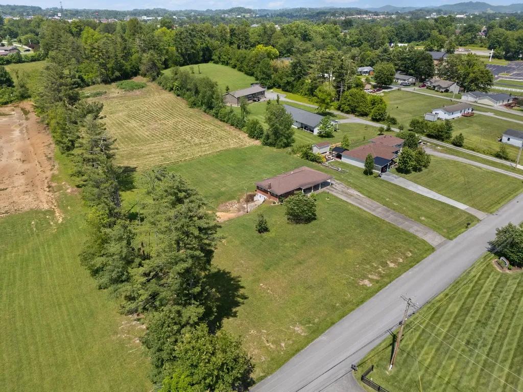 386 B Boggs Road London KY 40744
