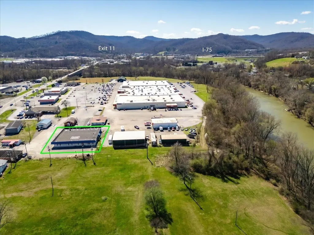 841 Highway 25 Williamsburg KY 40769
