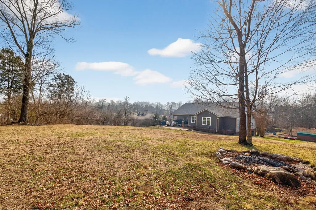 2012 Mooreland Drive Lawrenceburg KY 40342
