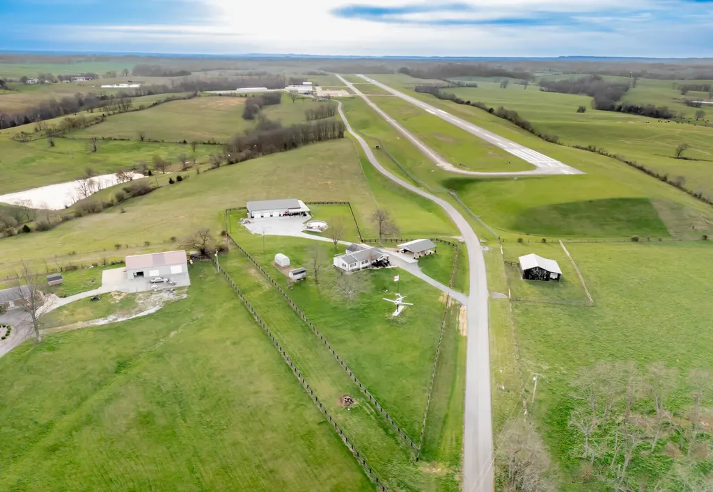 122 Airport Lane Springfield KY 40069