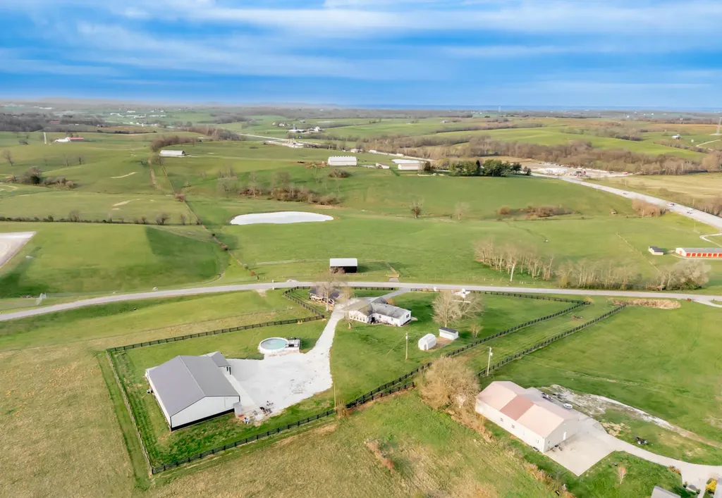 122 Airport Lane Springfield KY 40069