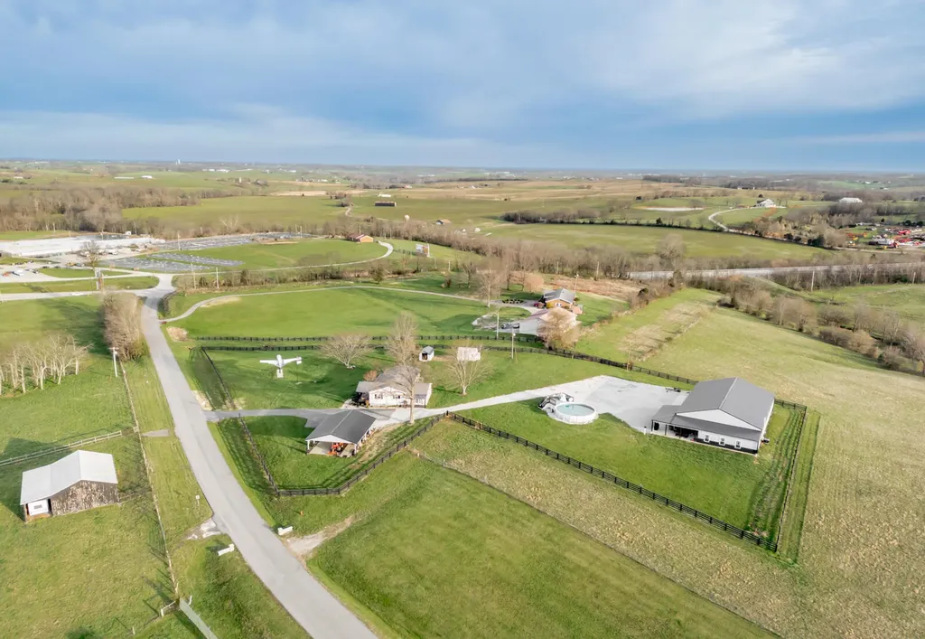 122 Airport Lane Springfield KY 40069