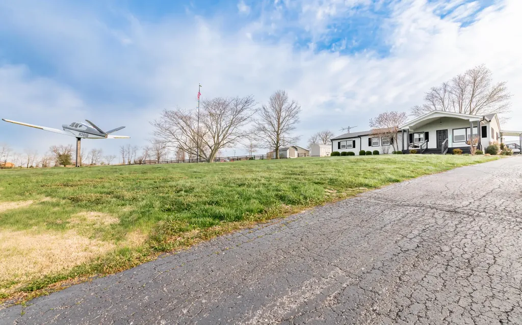 122 Airport Lane Springfield KY 40069