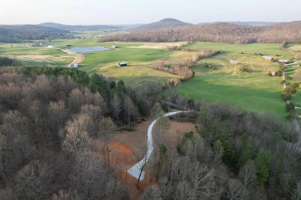 6310 Ky-200 Monticello KY 42633