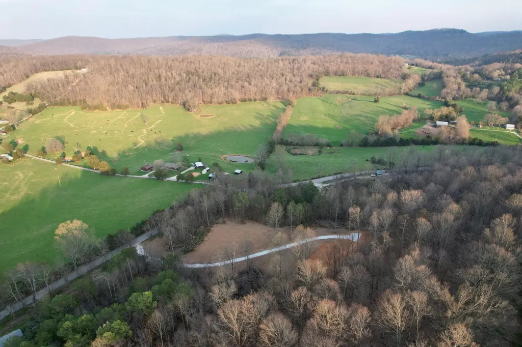 6310 Ky-200 Monticello KY 42633