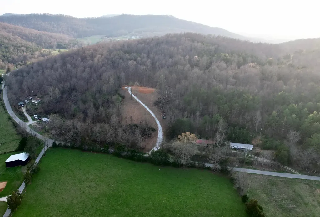 6310 Ky-200 Monticello KY 42633
