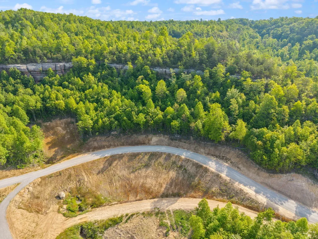 Lot 21 Sleepy Hollow Road East Bernstadt KY 40729