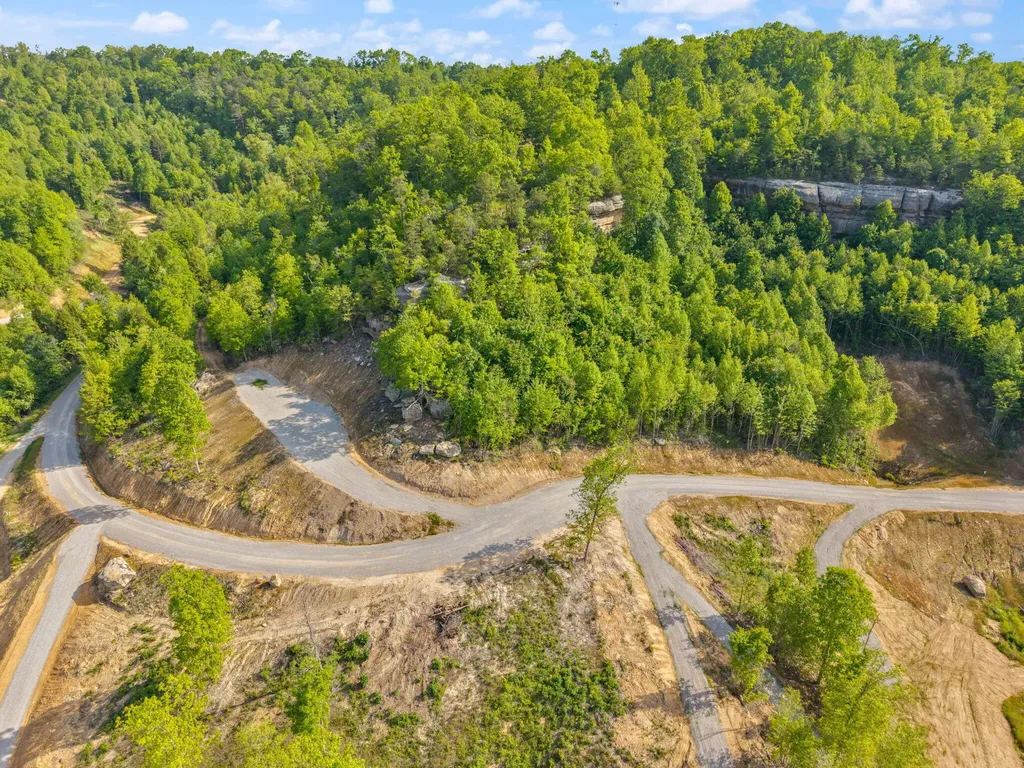 Lot 21 Sleepy Hollow Road East Bernstadt KY 40729