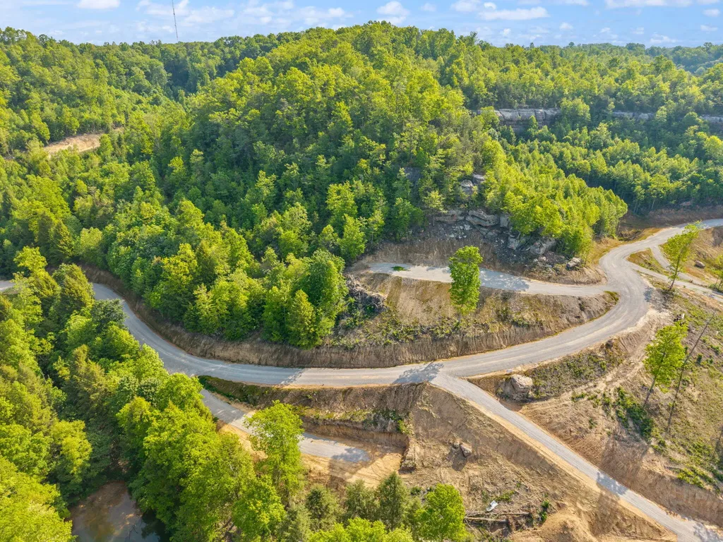 Lot 6 Sleepy Hollow Road East Bernstadt KY 40729