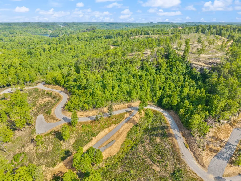 Lot 6 Sleepy Hollow Road East Bernstadt KY 40729