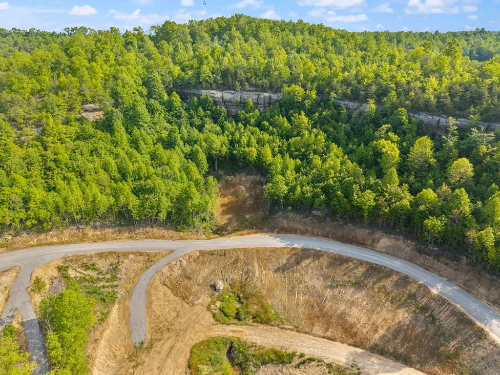 Lot 6 Sleepy Hollow Road East Bernstadt KY 40729