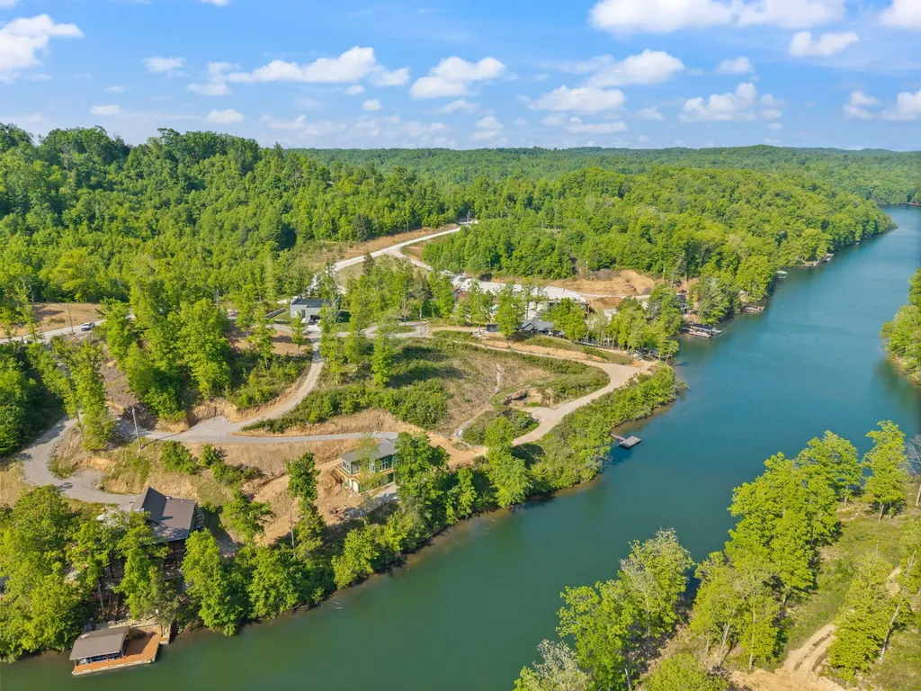 Lot 2 Sleepy Hollow Road East Bernstadt KY 40729