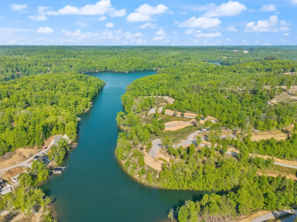 Lot 4 Sleepy Hollow Road East Bernstadt KY 40729