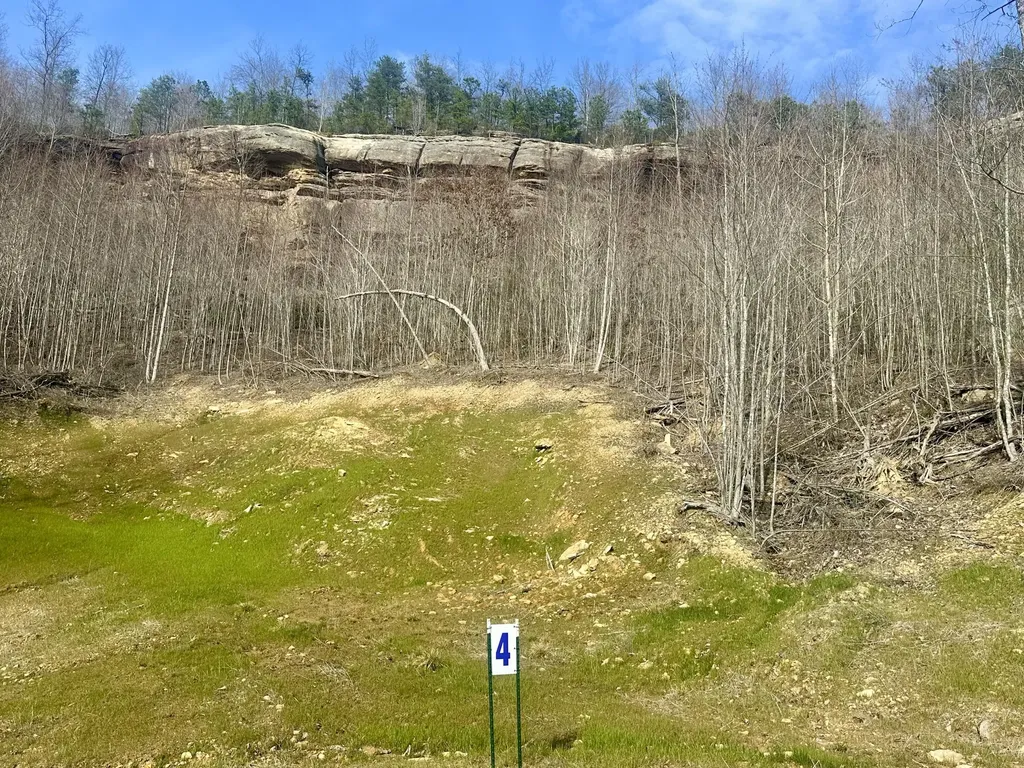 Lot 4 Sleepy Hollow Road East Bernstadt KY 40729