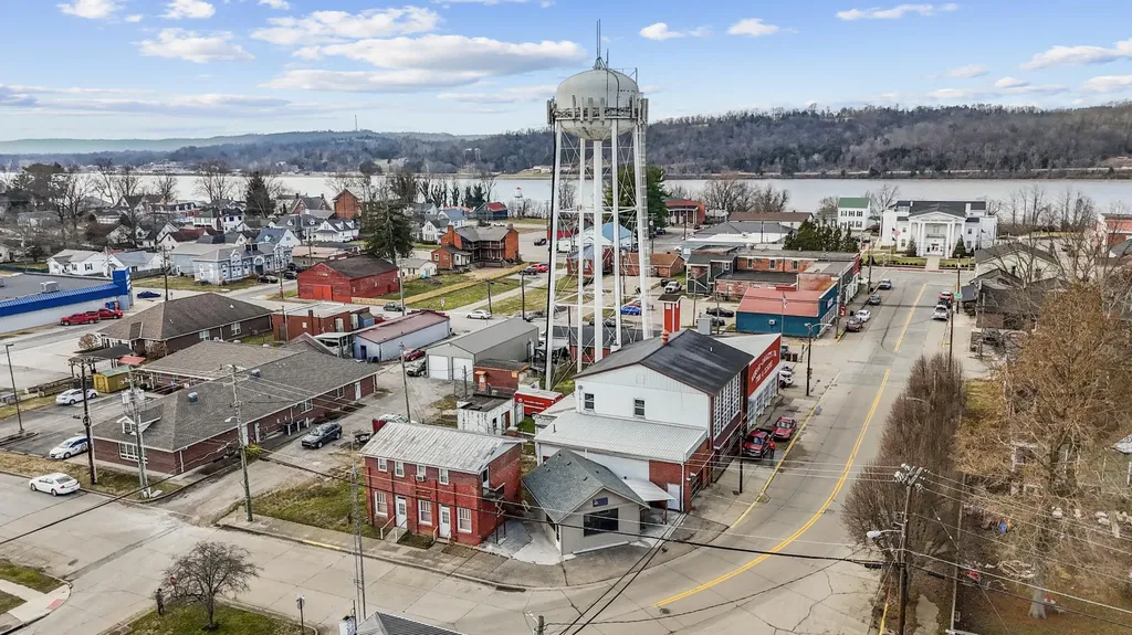 100 W Pearl Street Warsaw KY 41095