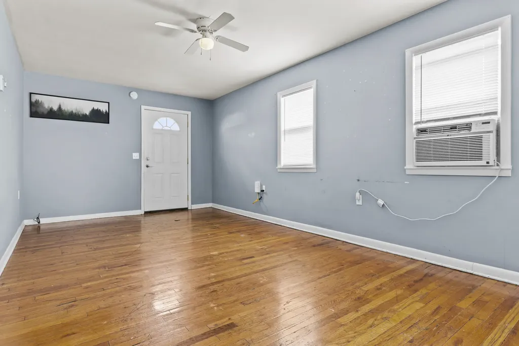 100 W Pearl Street Warsaw KY 41095