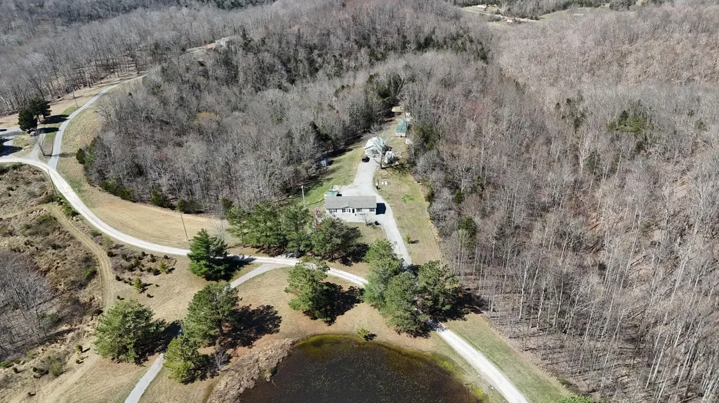 5488 Reese Hurt Road Breeding KY 42715