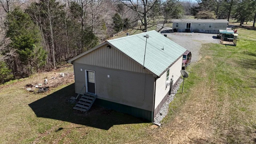5488 Reese Hurt Road Breeding KY 42715