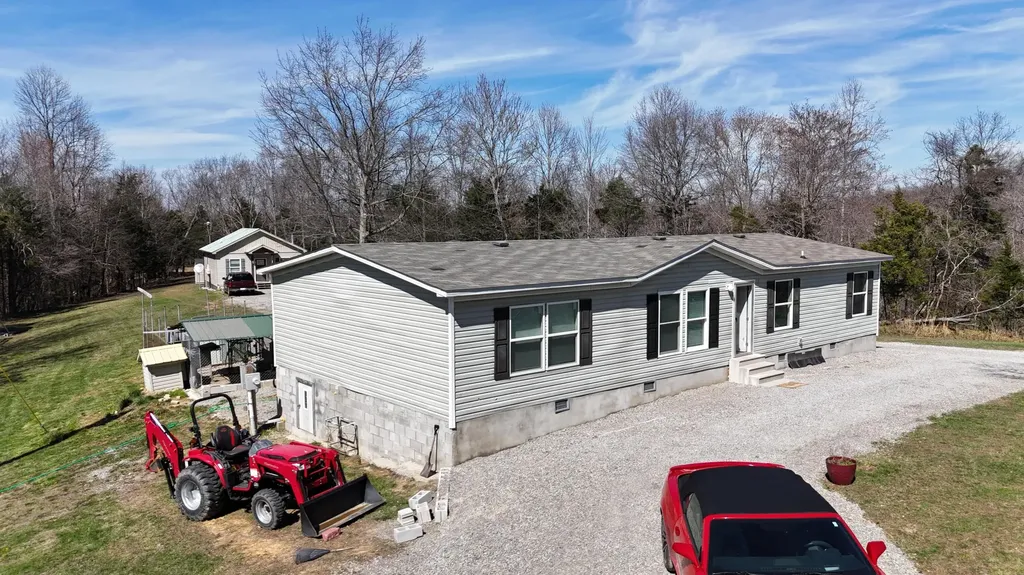 5488 Reese Hurt Road Breeding KY 42715
