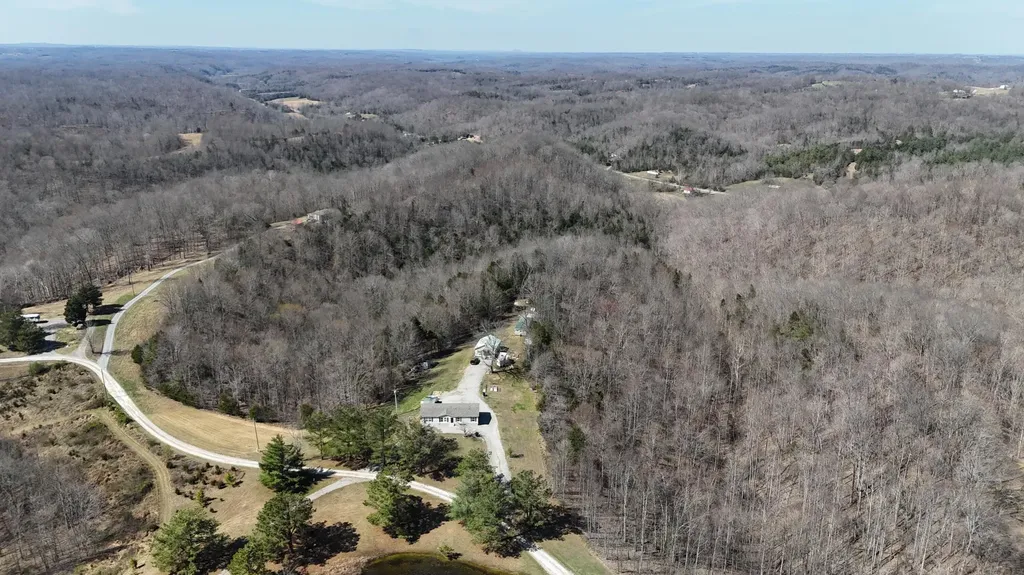 5488 Reese Hurt Road Breeding KY 42715