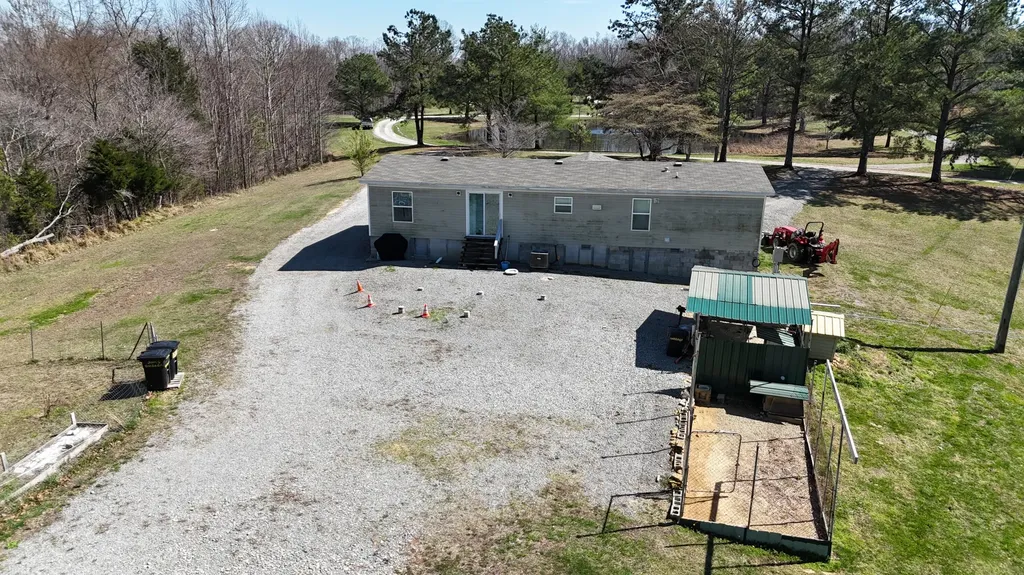 5488 Reese Hurt Road Breeding KY 42715
