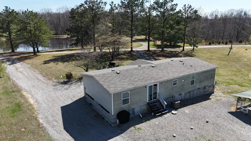 5488 Reese Hurt Road Breeding KY 42715