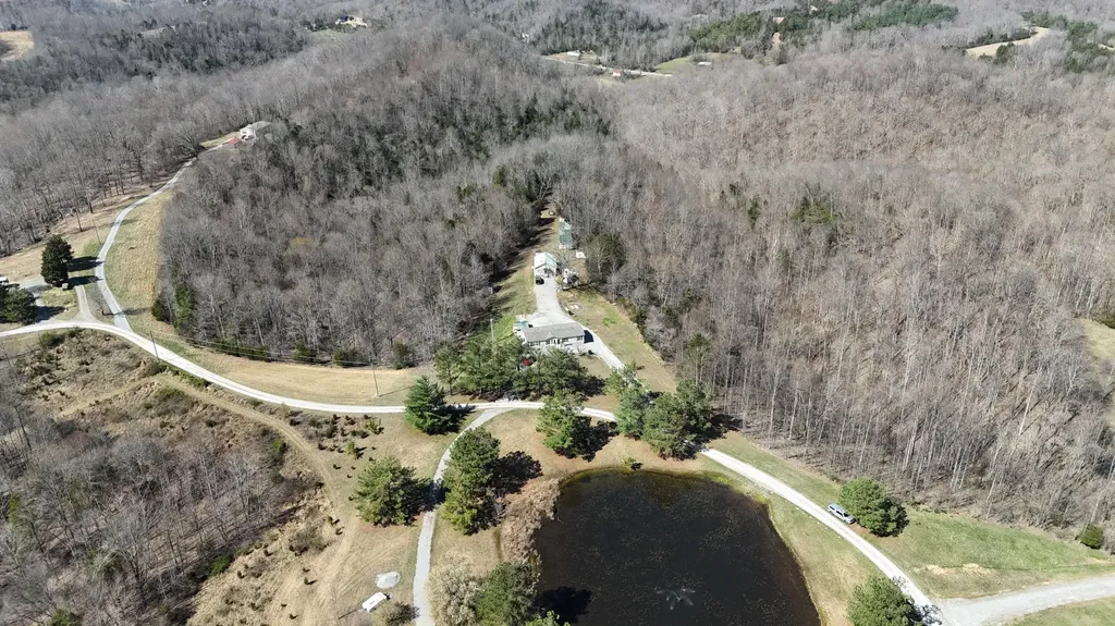5488 Reese Hurt Road Breeding KY 42715