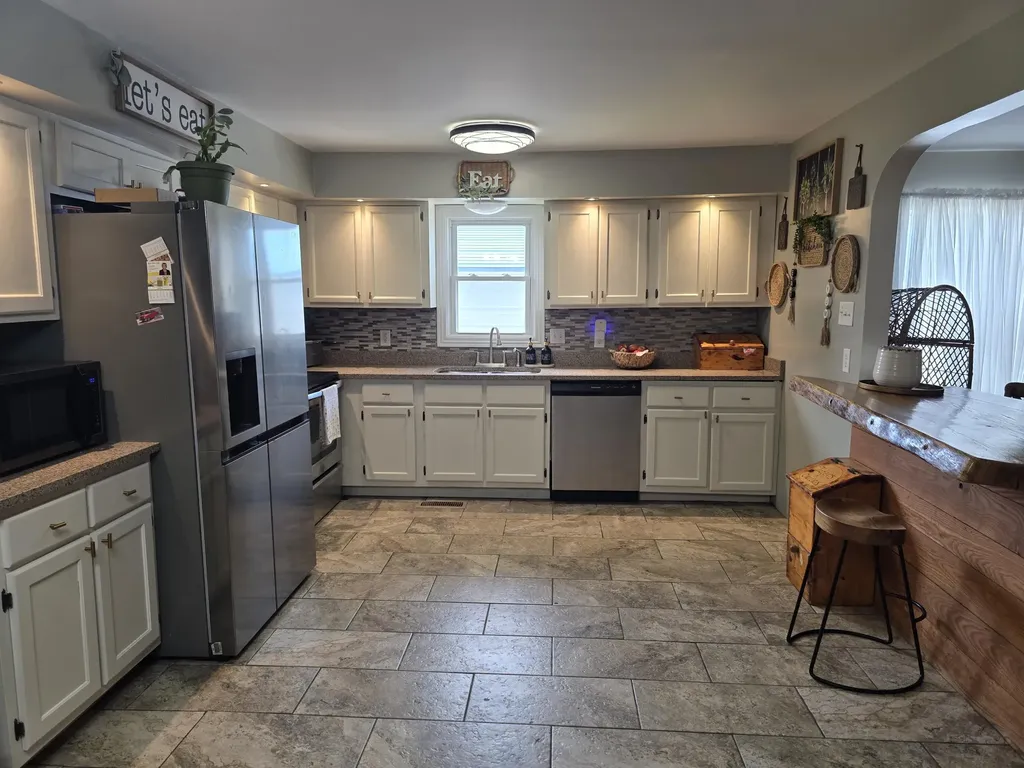 617 Hensley Road East Bernstadt KY 40729