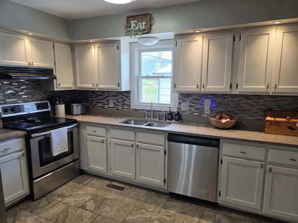 617 Hensley Road East Bernstadt KY 40729