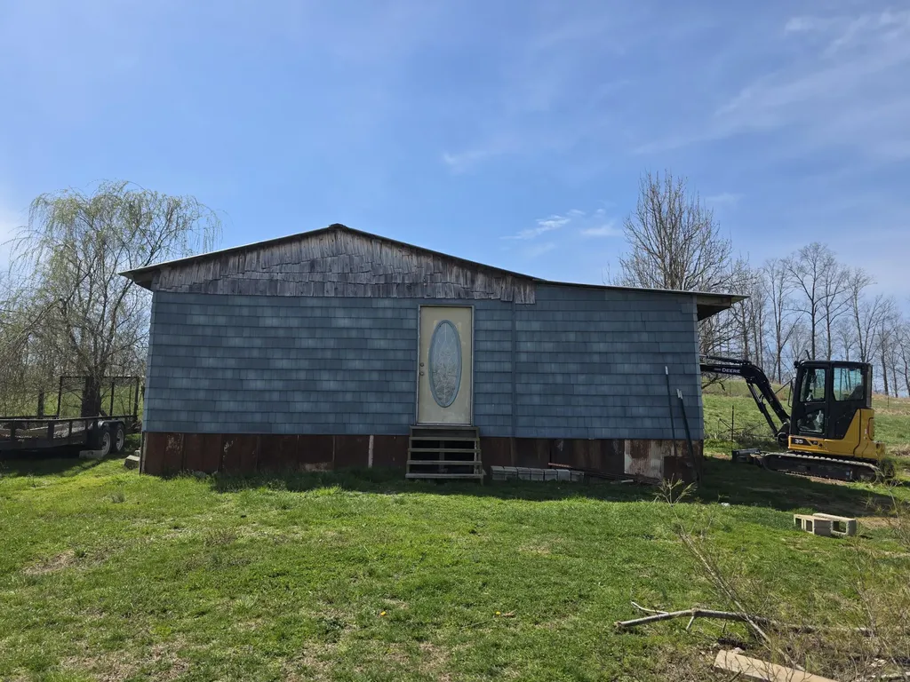 617 Hensley Road East Bernstadt KY 40729