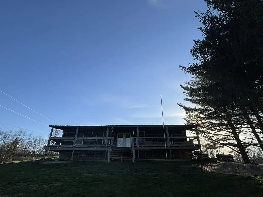 617 Hensley Road East Bernstadt KY 40729