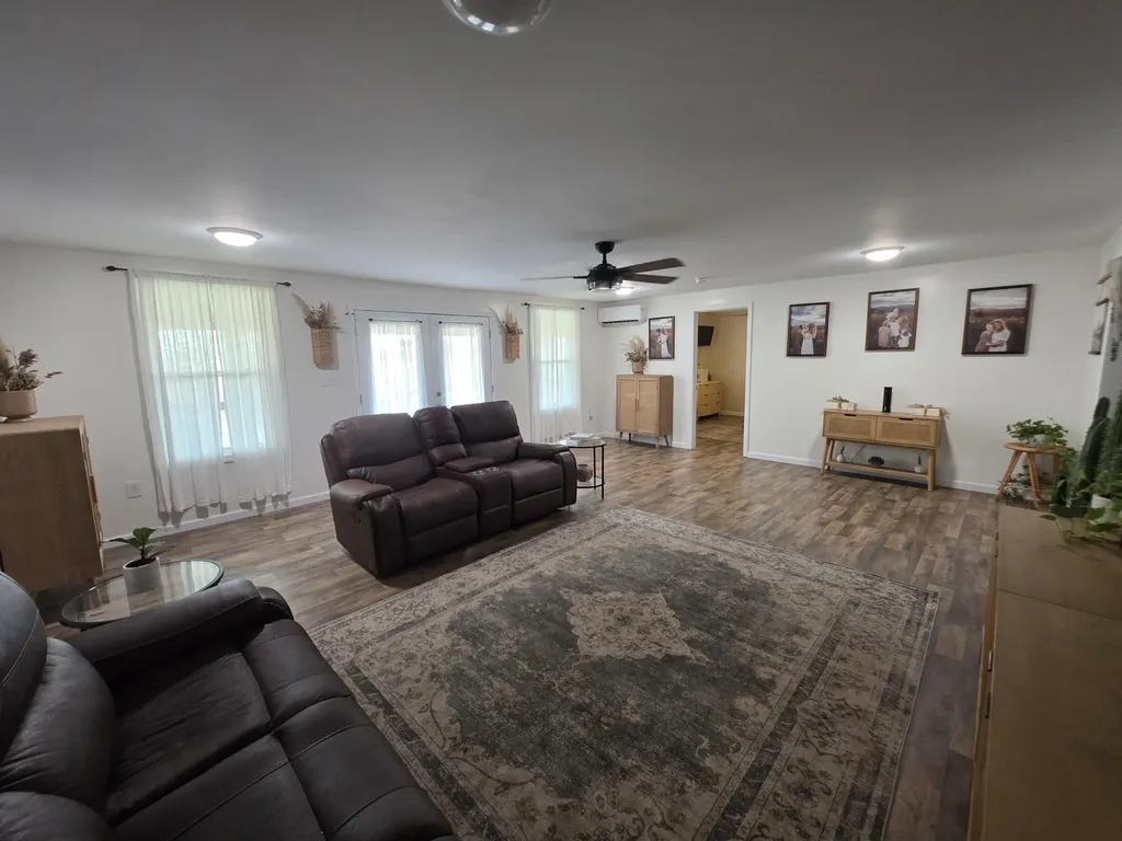 617 Hensley Road East Bernstadt KY 40729