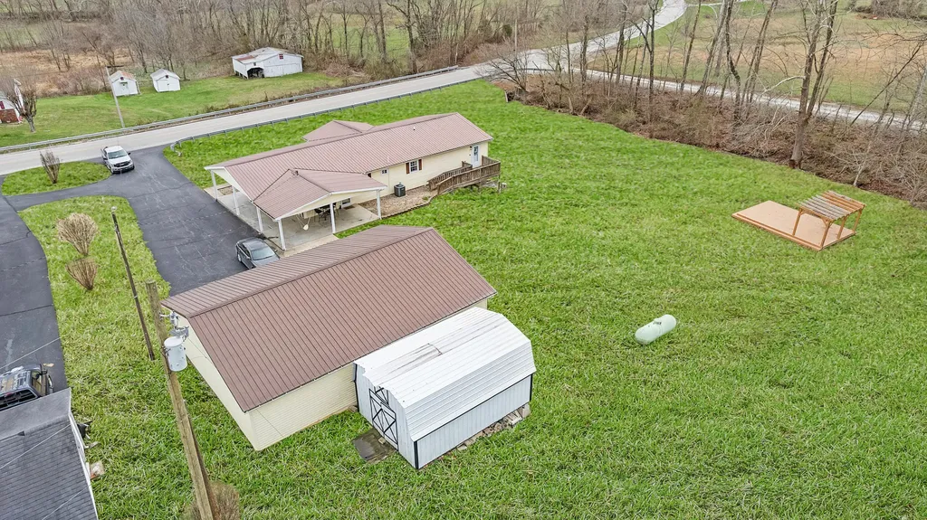 1836 Clarksburg Road Vanceburg KY 41179